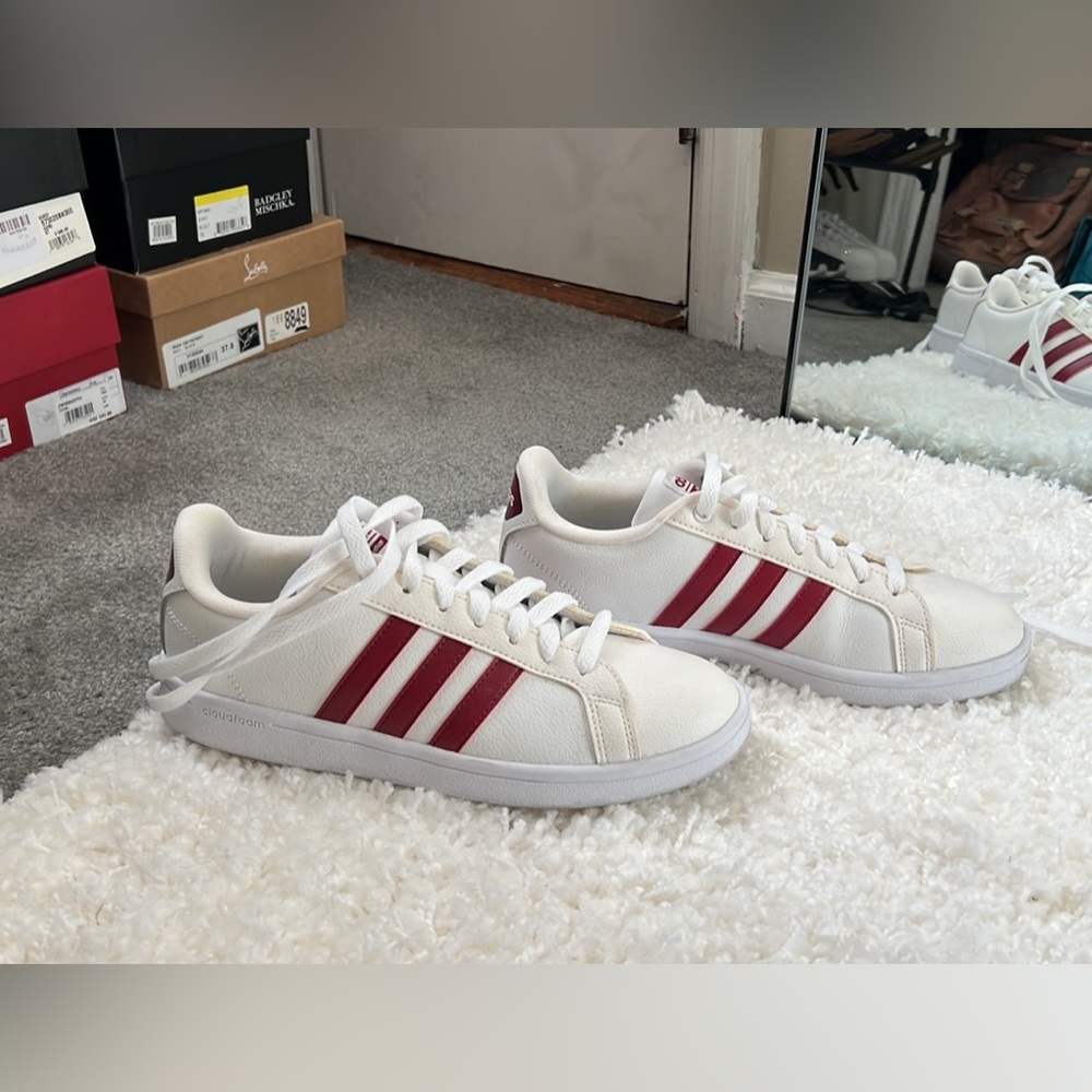 Adidas cloud foam size 8